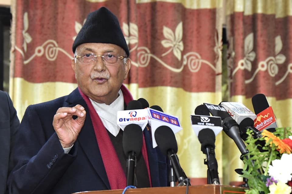 ओलीको प्रश्न : नेपाली भूमि समावेश भएको नक्सा सच्याउनुस् भन्न नसके प्रधानमन्त्री किन भारत जाने ?